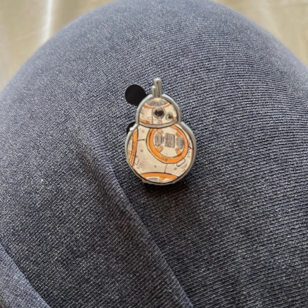 Disney Pin BB-8
